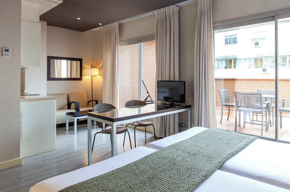 Suites Viena Plaza de España afbeelding