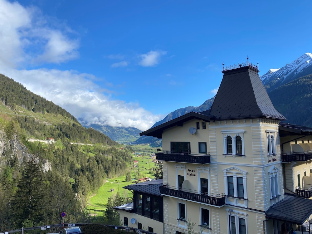 Das Schider Aparthotel Bad Gastein.