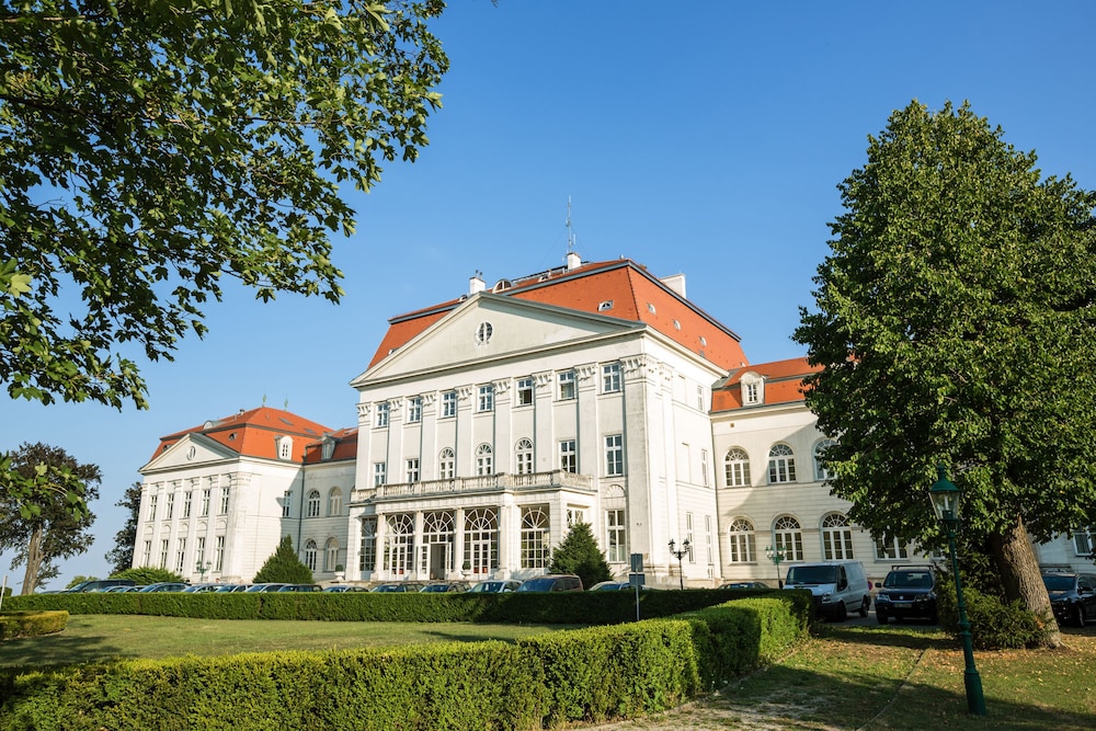 Austria Trend Hotel Schloss Wilhelminenberg
