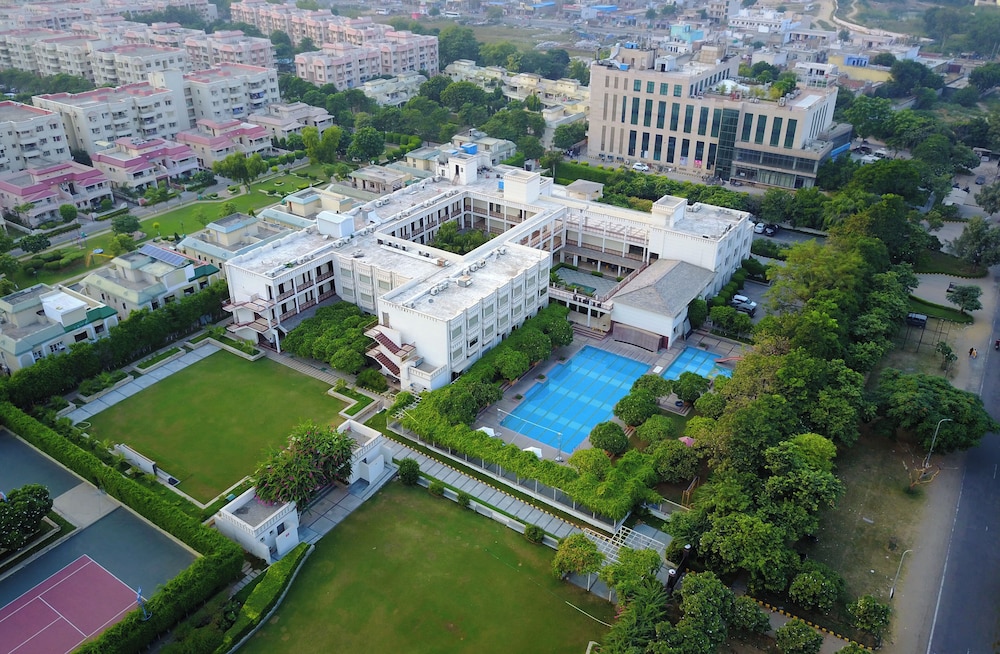 TreeHouse Hotel Club&Spa.