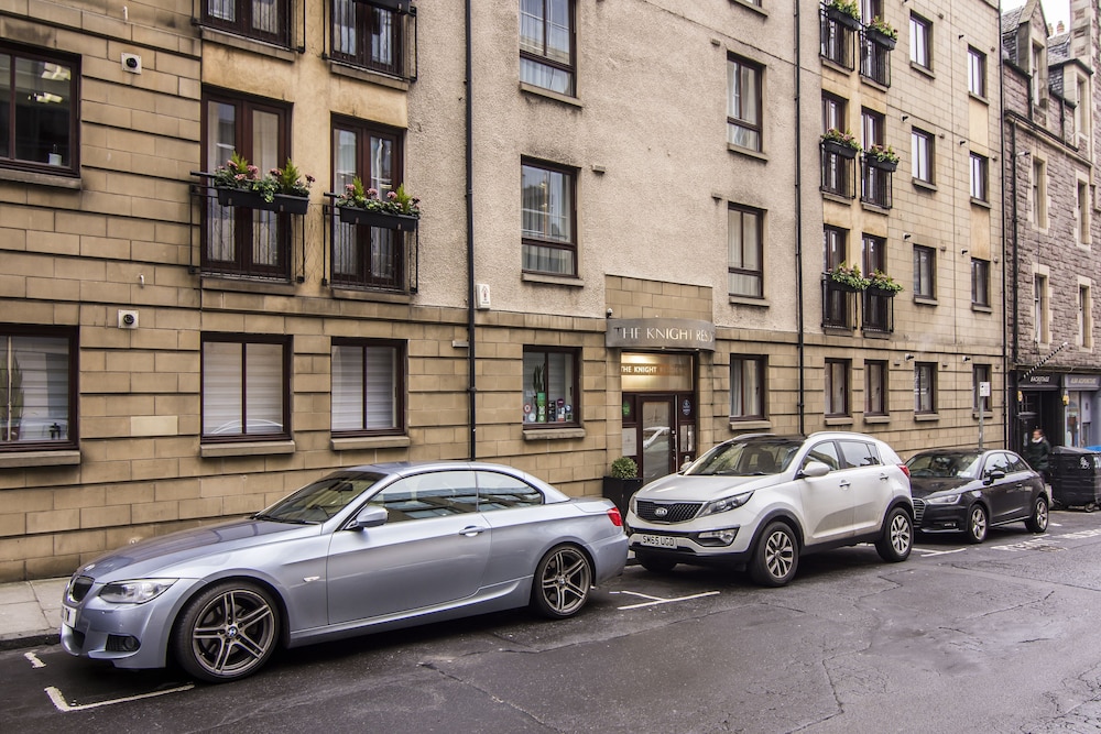 The Knight Residence Apartments by Mansley.