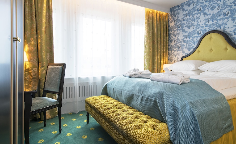 Hotel Bristol