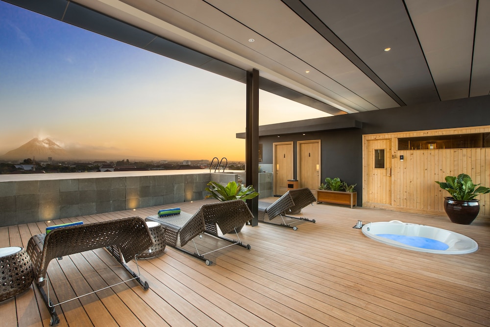 PORTA by Ambarrukmo.