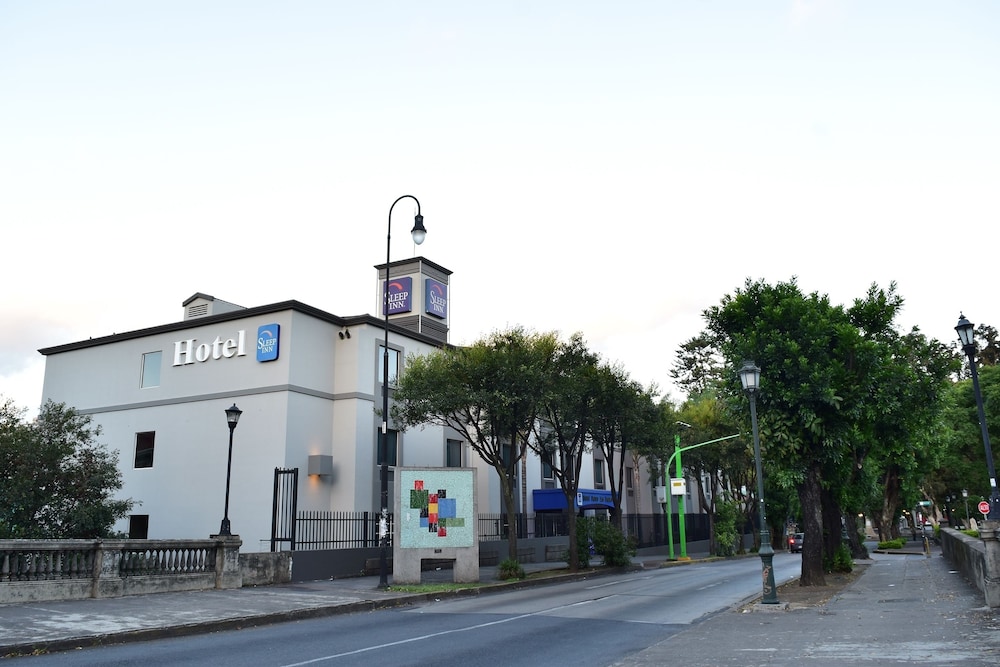 Sleep Inn Hotel Paseo Las Damas