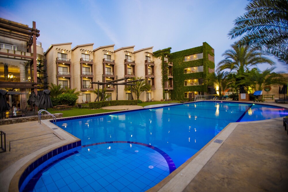 Peduase Valley Resort