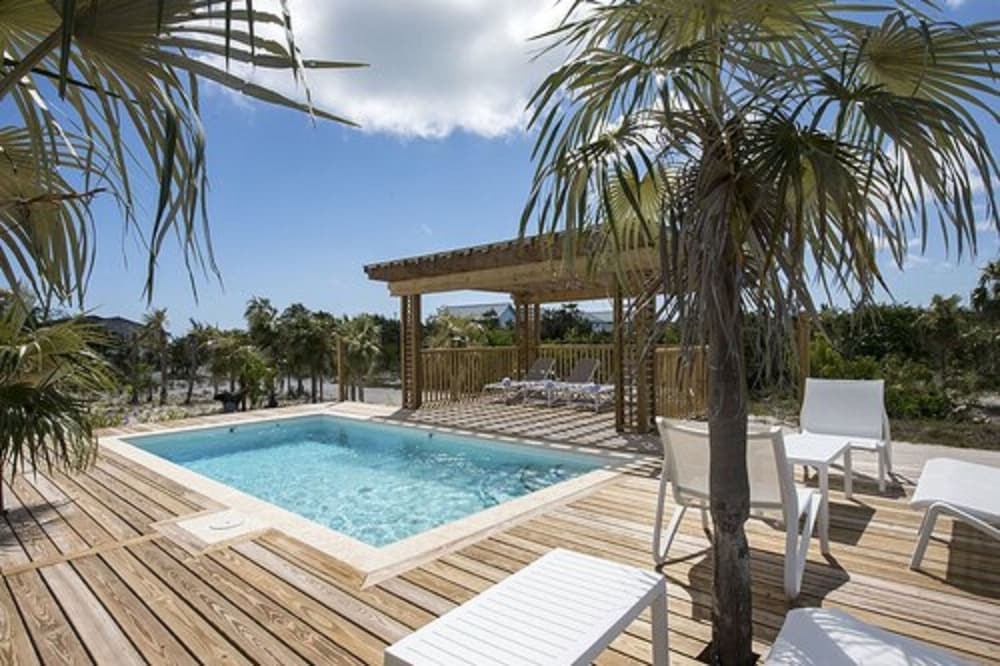 La Bougainvillea Hotel and Villas