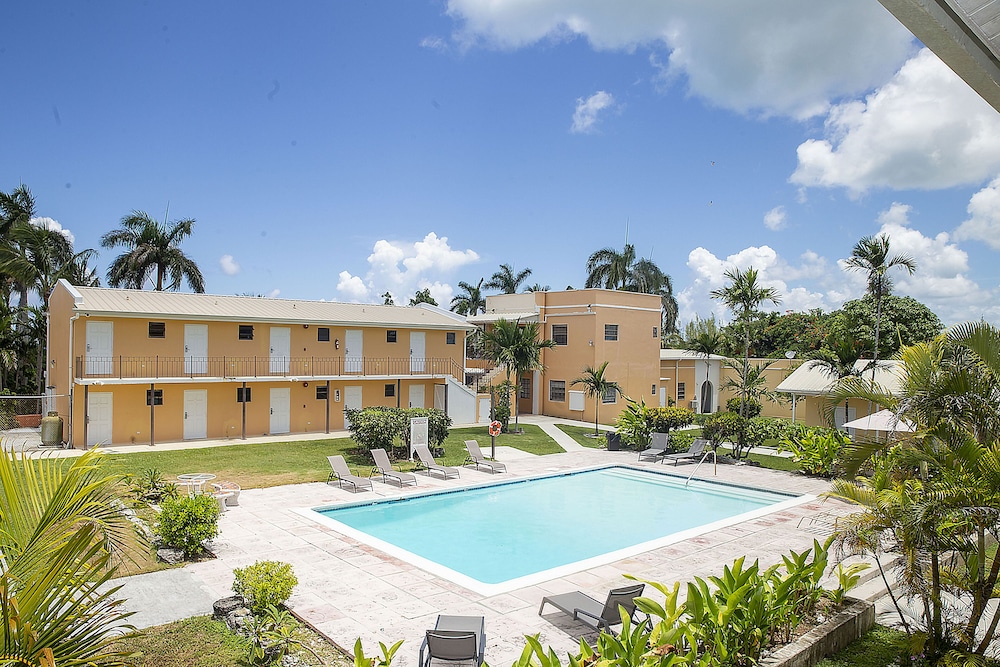 Orange Hill Beach Inn