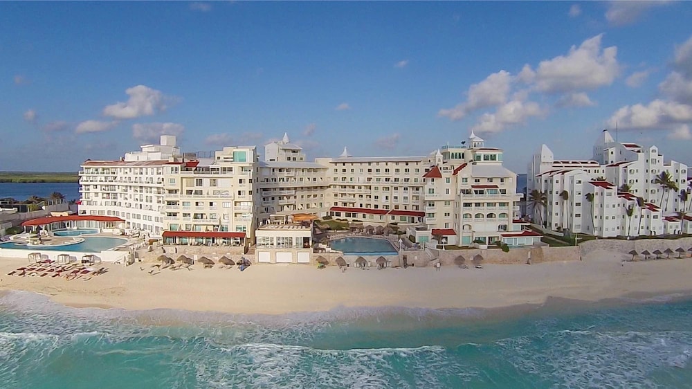 Bsea Cancun Plaza Hotel – Mexico