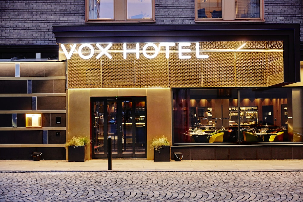 Vox Hotel.