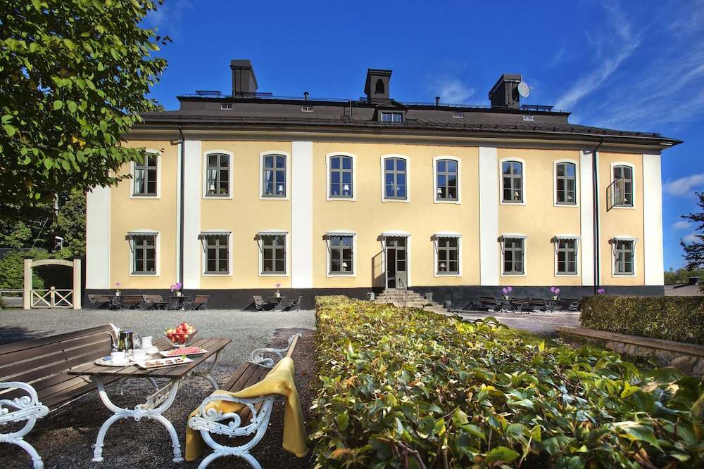 Åkeshofs Slott.