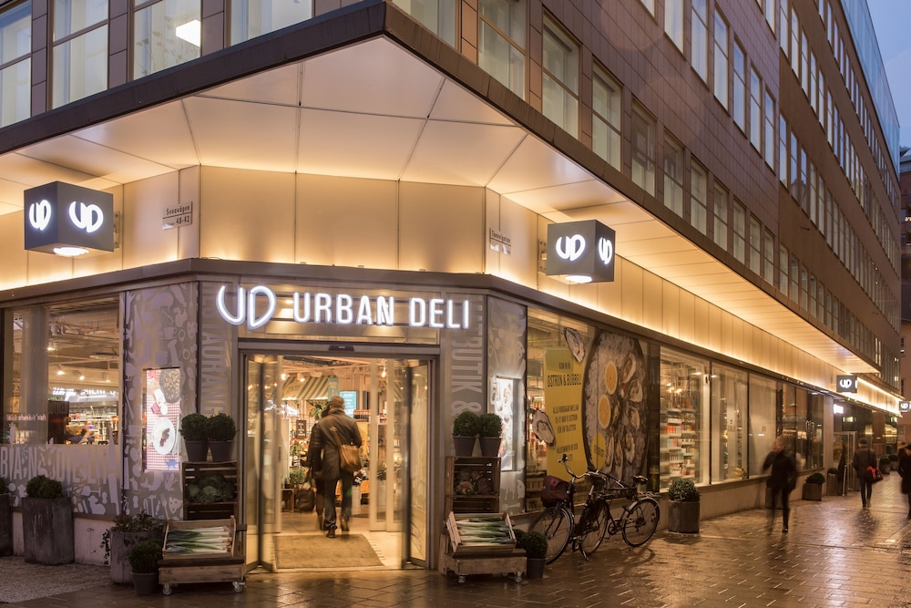 Hotel With Urban Deli afbeelding