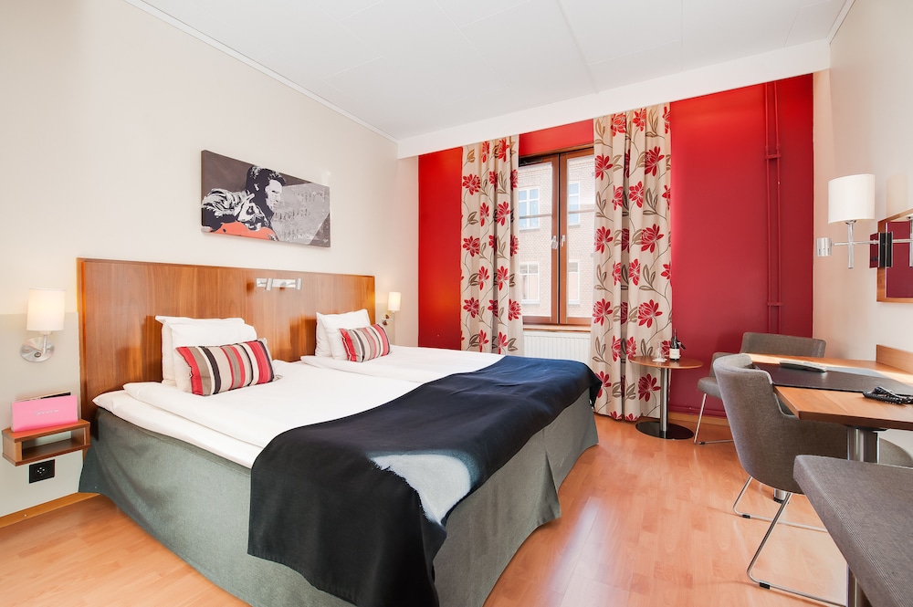 Home Hotel Kung Oscar.