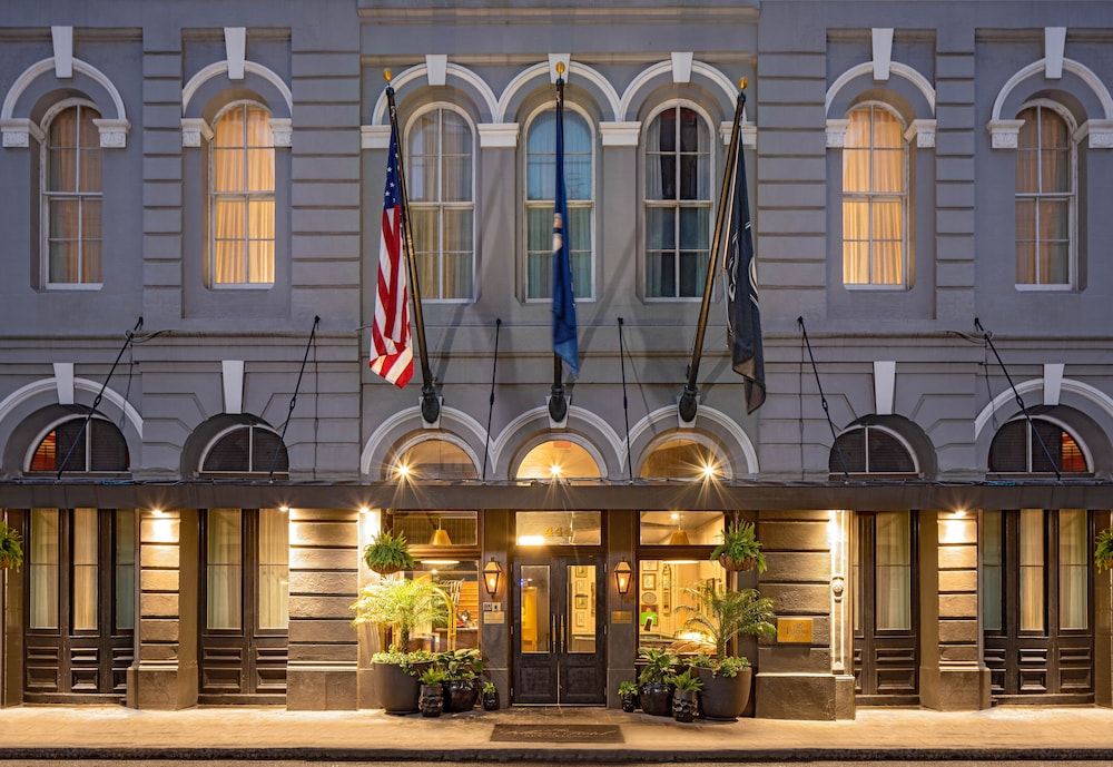 The Pelham Hotel
