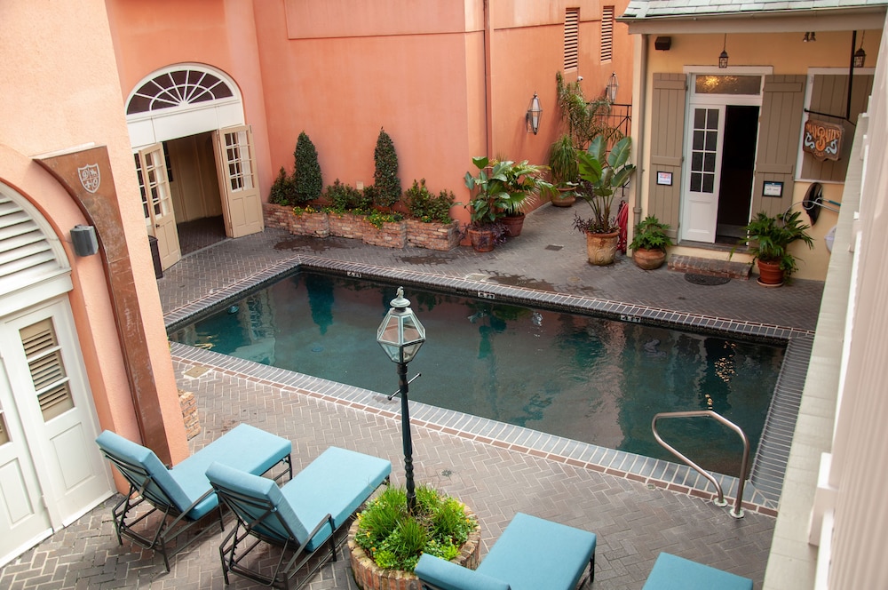 Dauphine Orleans Hotel