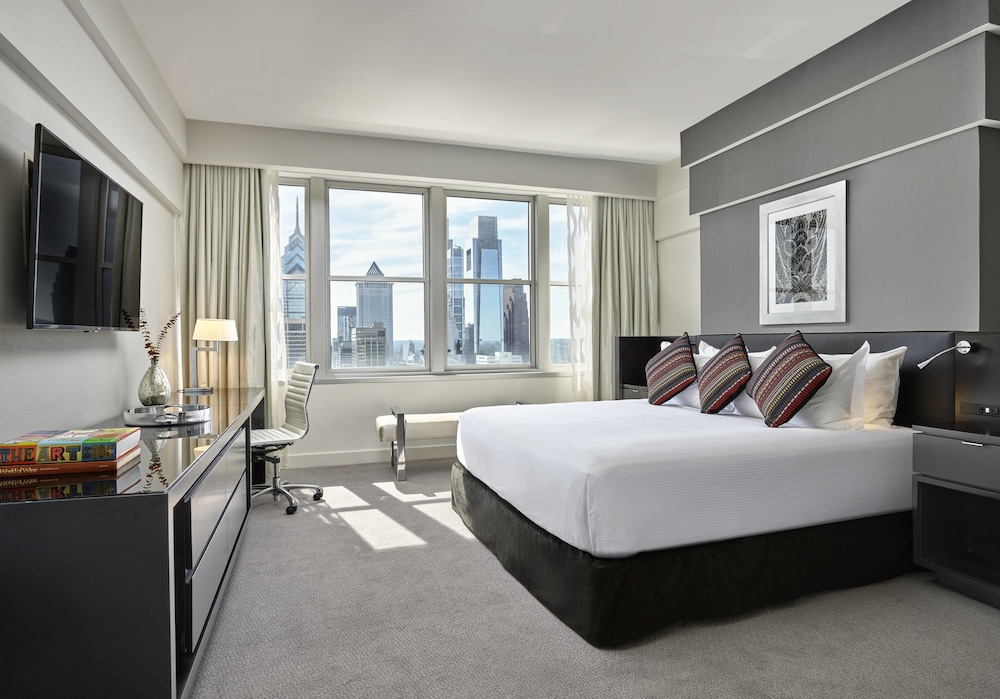 Loews Philadelphia Hotel