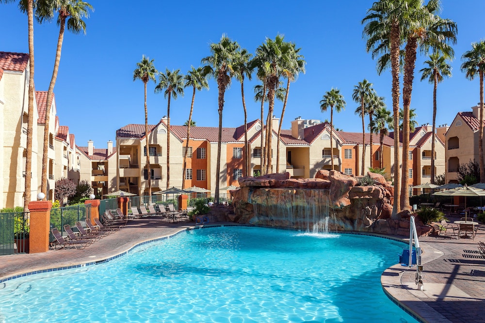Holiday Inn Club Vacations at Desert Club Resort by IHG afbeelding