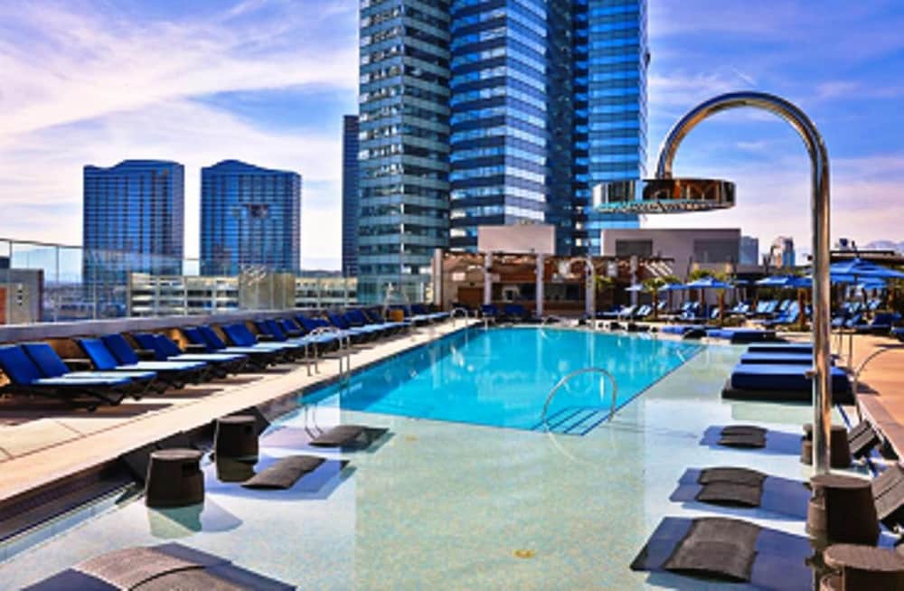 GetAways at Jockey Club afbeelding