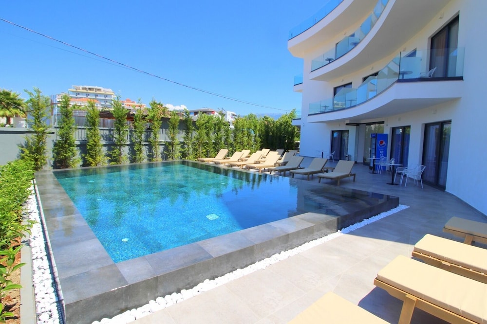 Blue Eye Hotel afbeelding