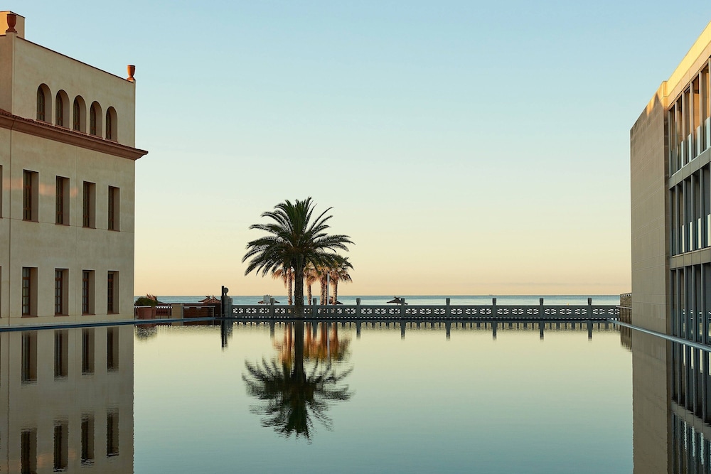 Le Meridien Ra Beach Hotel&Spa