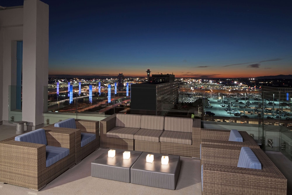 H Hotel Los Angeles, Curio Collection by Hilton afbeelding