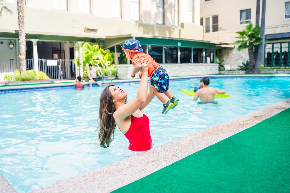 Menger Hotel