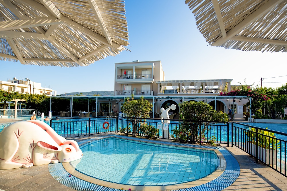 Peridis Family Resort afbeelding