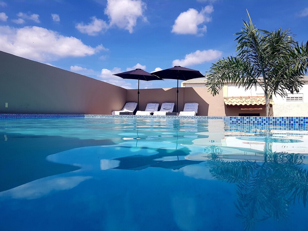 Island House Curacao near Curacao International Airport