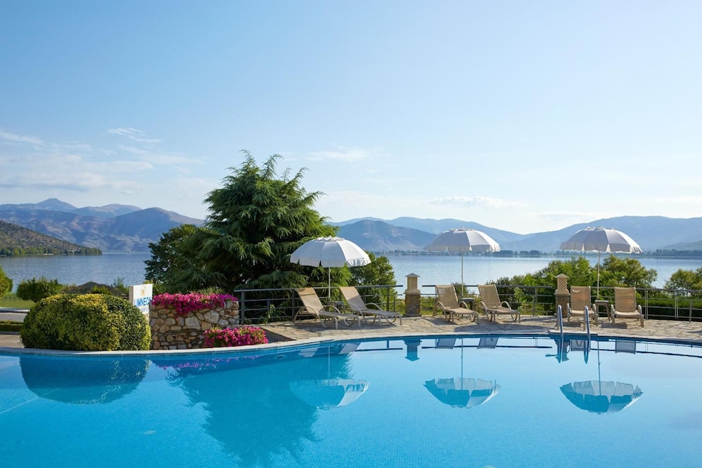 Limneon Resort&Spa