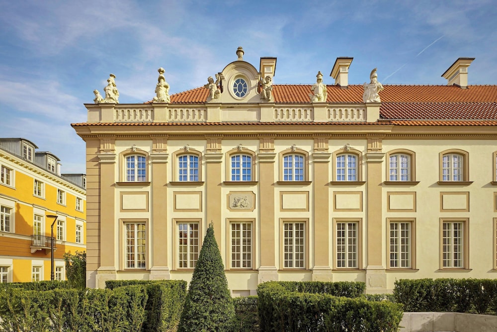 Hotel Verte, Warsaw, Autograph Collection