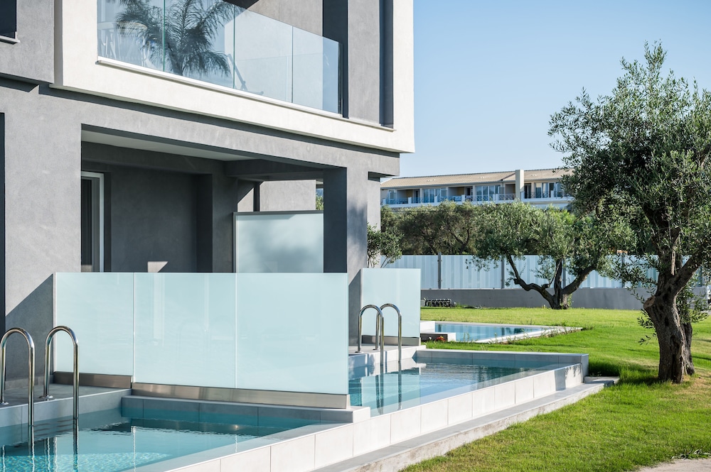 Acharavi Beach Hotel