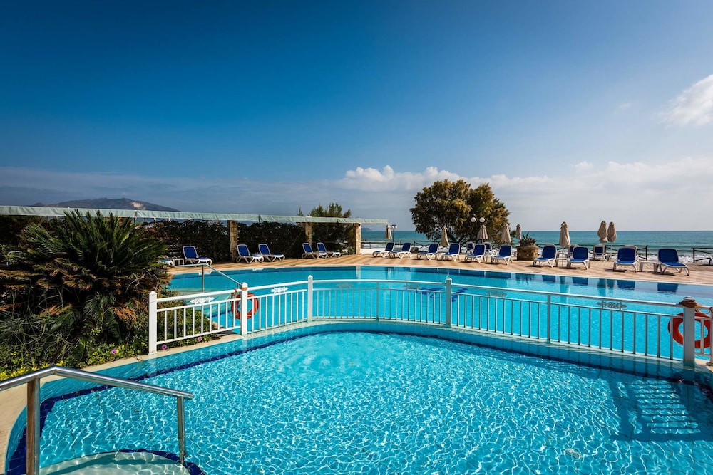 Mediterranean Beach Resort afbeelding