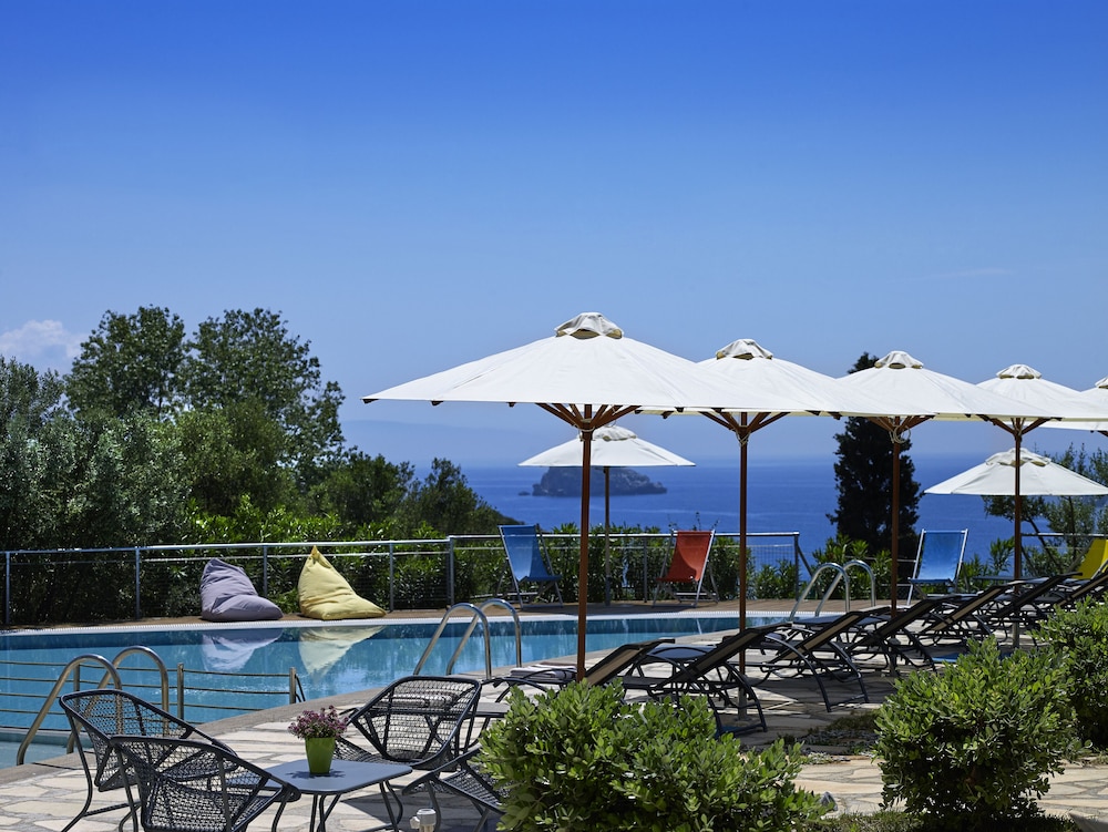 Leivatho Hotel