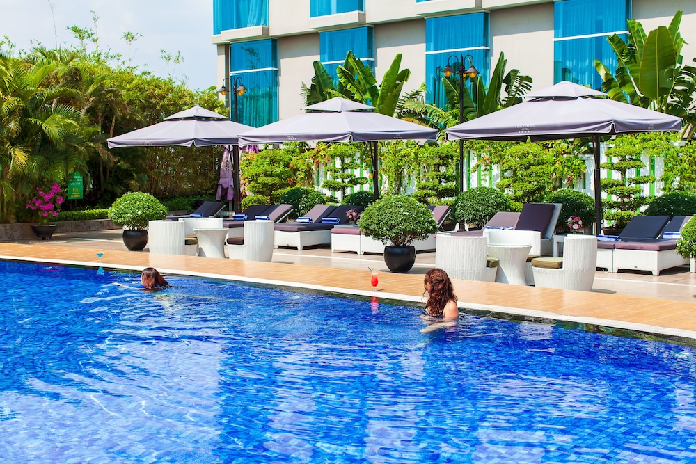 The Mira Hotel