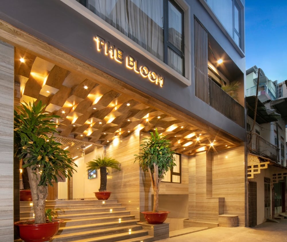 The Bloom Pham Viet Chanh - Modern Living Space in Saigon - A To.