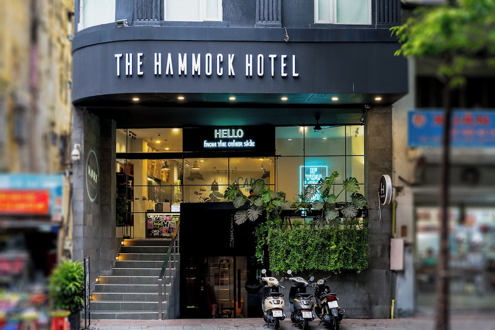 The Hammock Hotel Fine Arts Museum.