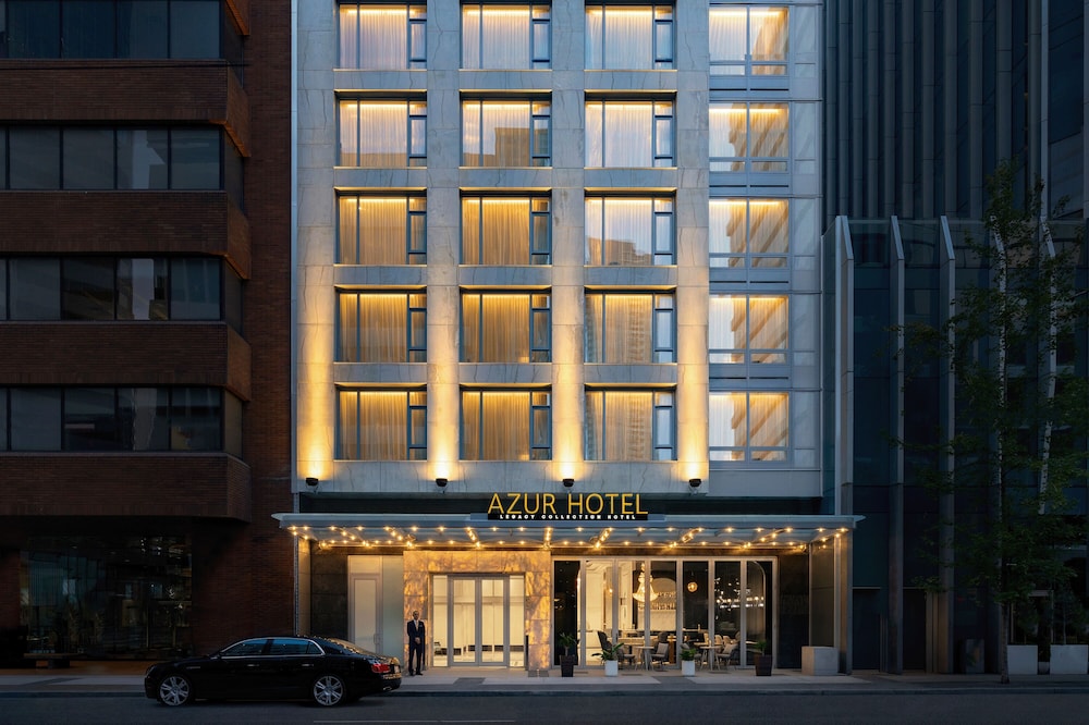 AZUR Legacy Collection Hotel.