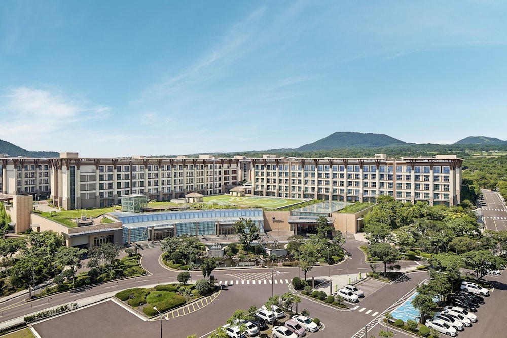Landing Jeju Shinhwa World Hotels&Resorts