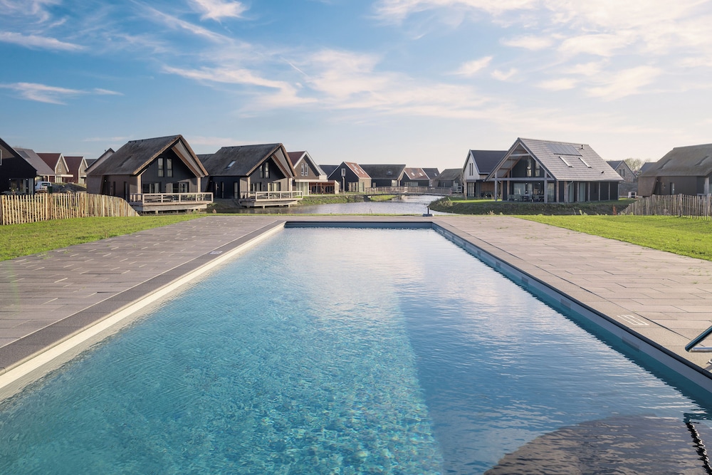 Dormio resort Nieuwvliet-Bad.