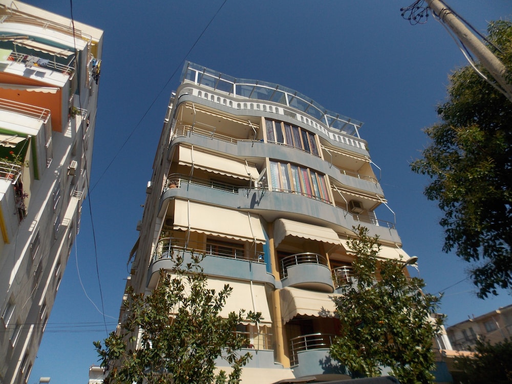 Alfred's Apartments