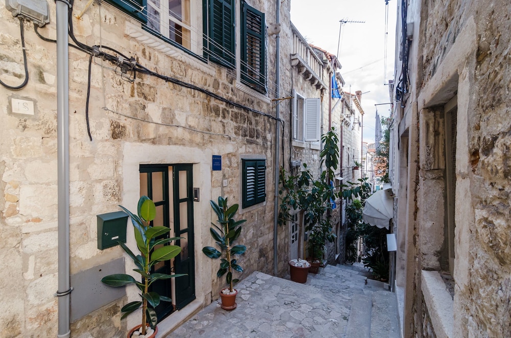 Apartments Raic