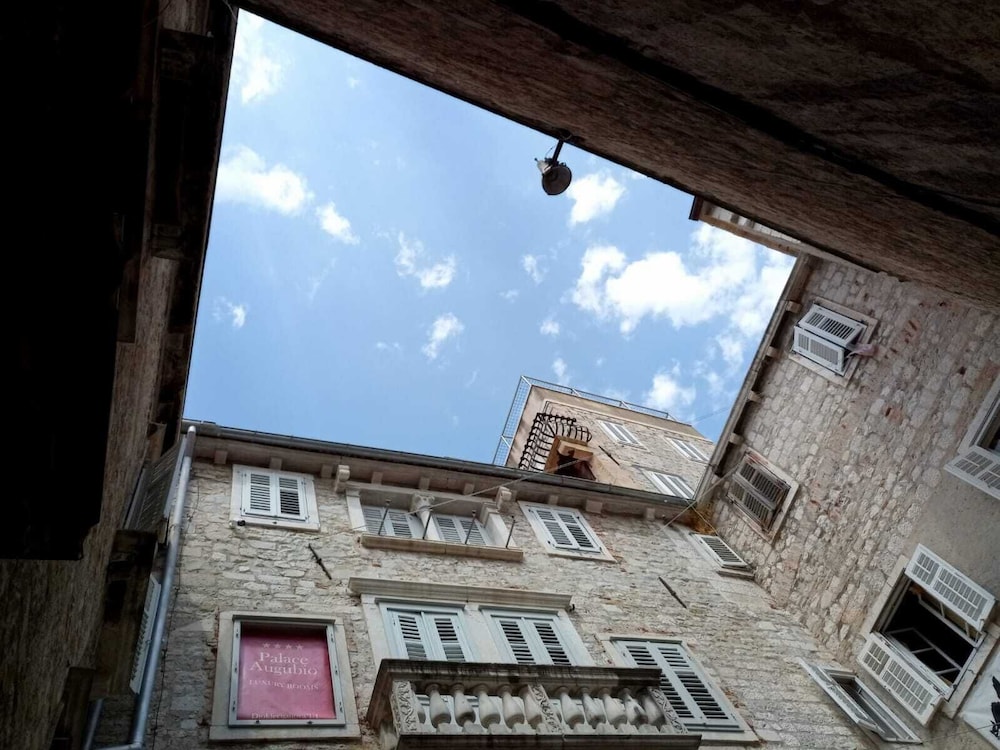Gothic Palace Heritage afbeelding
