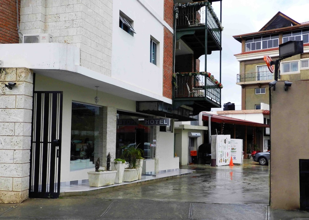 MON Hotel Boutique