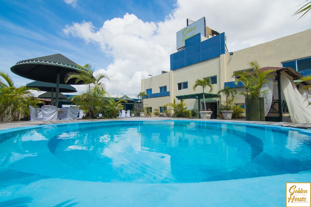 Golden House Hotel &amp; Restaurant