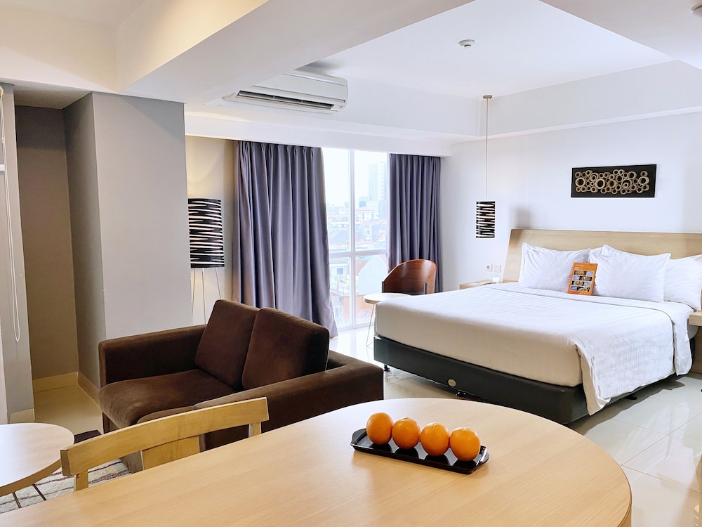 Harper MT Haryono by ASTON.