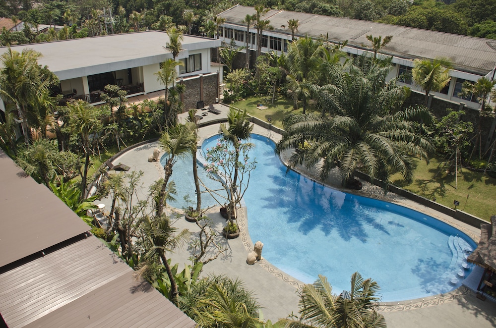Ijen Suites Hotel