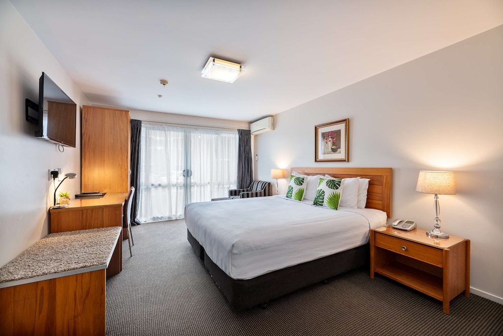 Best Western Newmarket Inn &amp; Suites