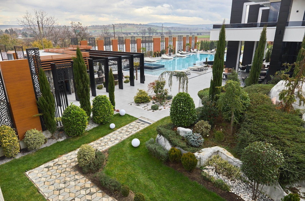 Hotel Mirror Skopje.