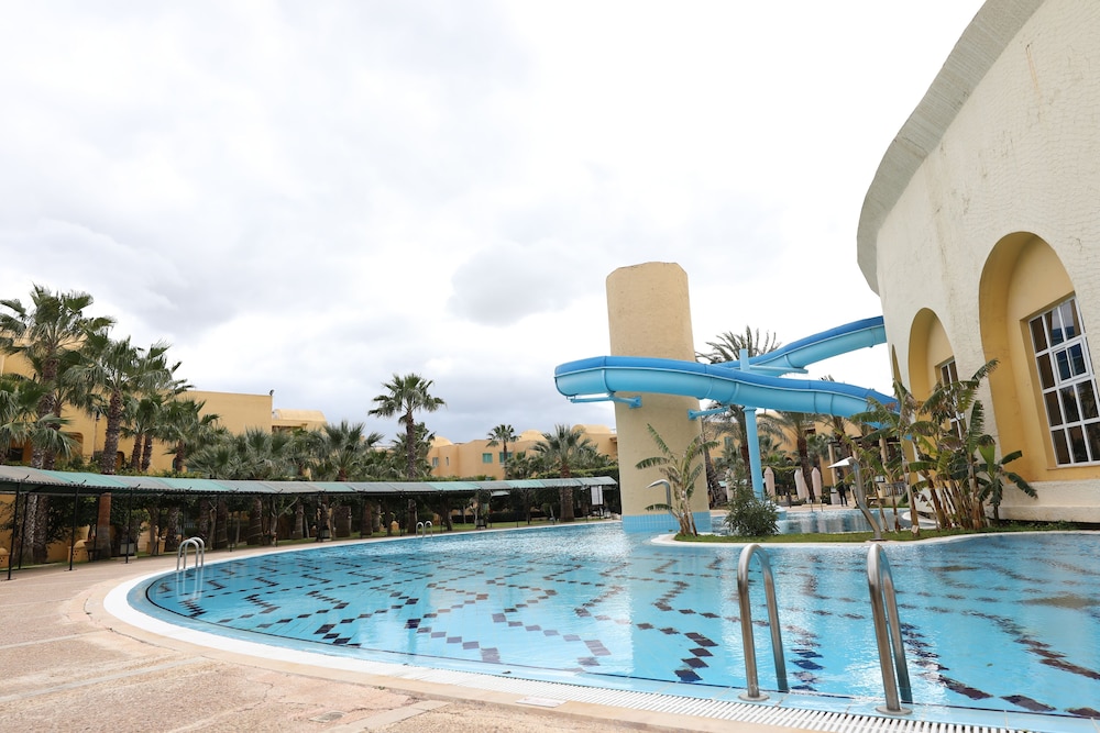 Suites hotel les charmilles&spa