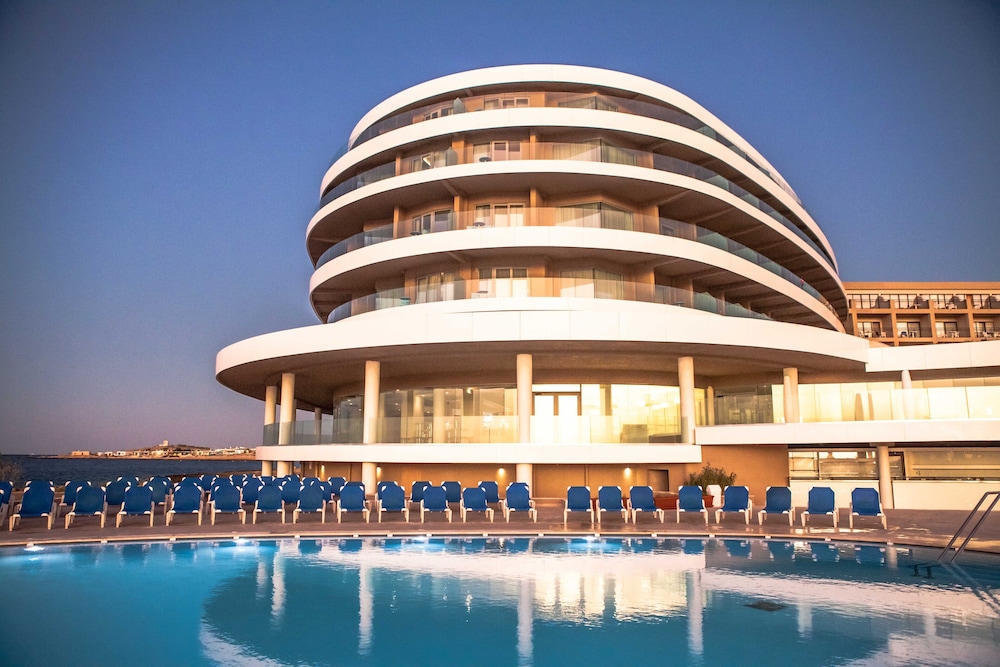 Ramla Bay Resort