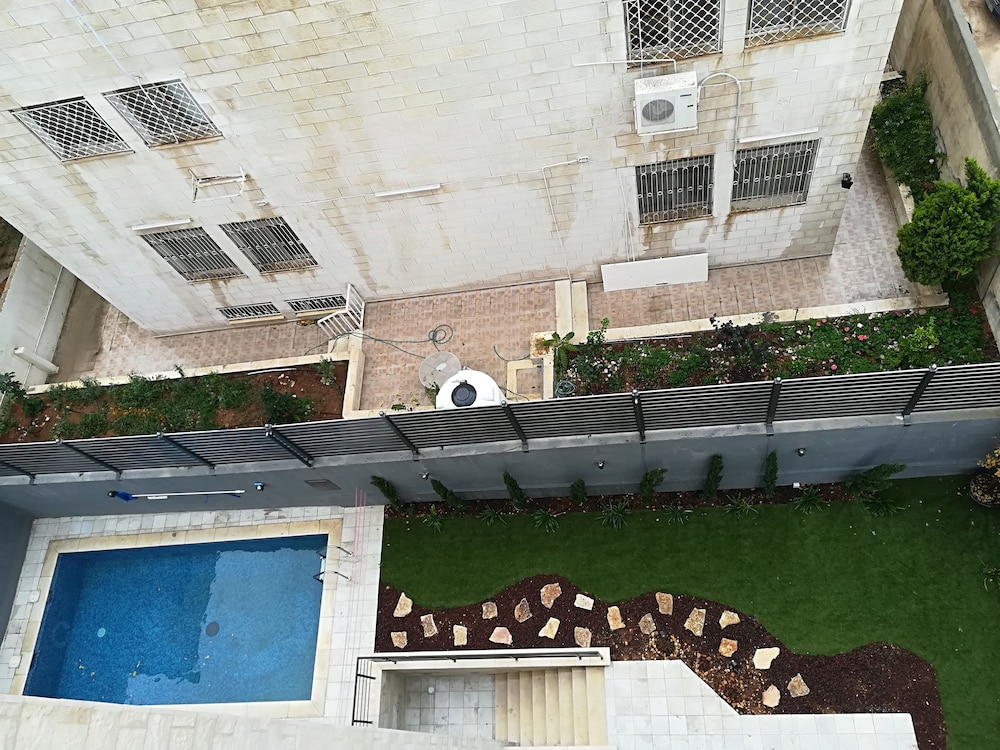 Shams al weibdeh hotel apartment
